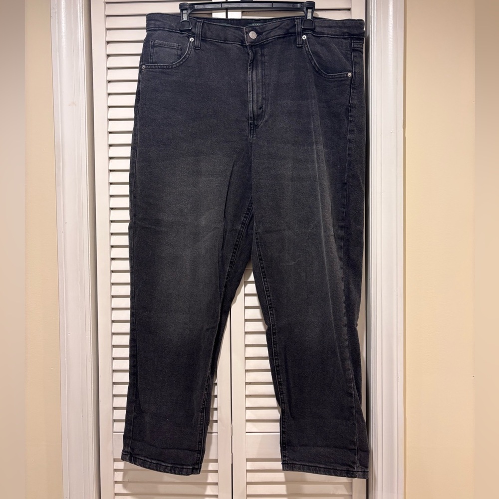 Black Hi Rise Mom Jeans